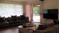 Lounges - 44 square meters of property in Ferndale - JHB