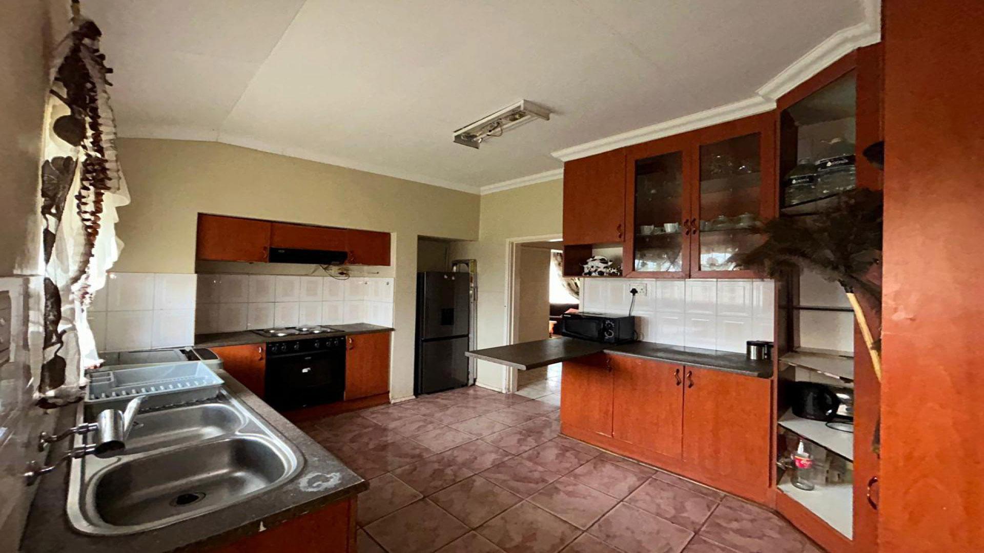 Kitchen of property in Kimberley
