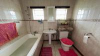 Bathroom 1 of property in Kimberley