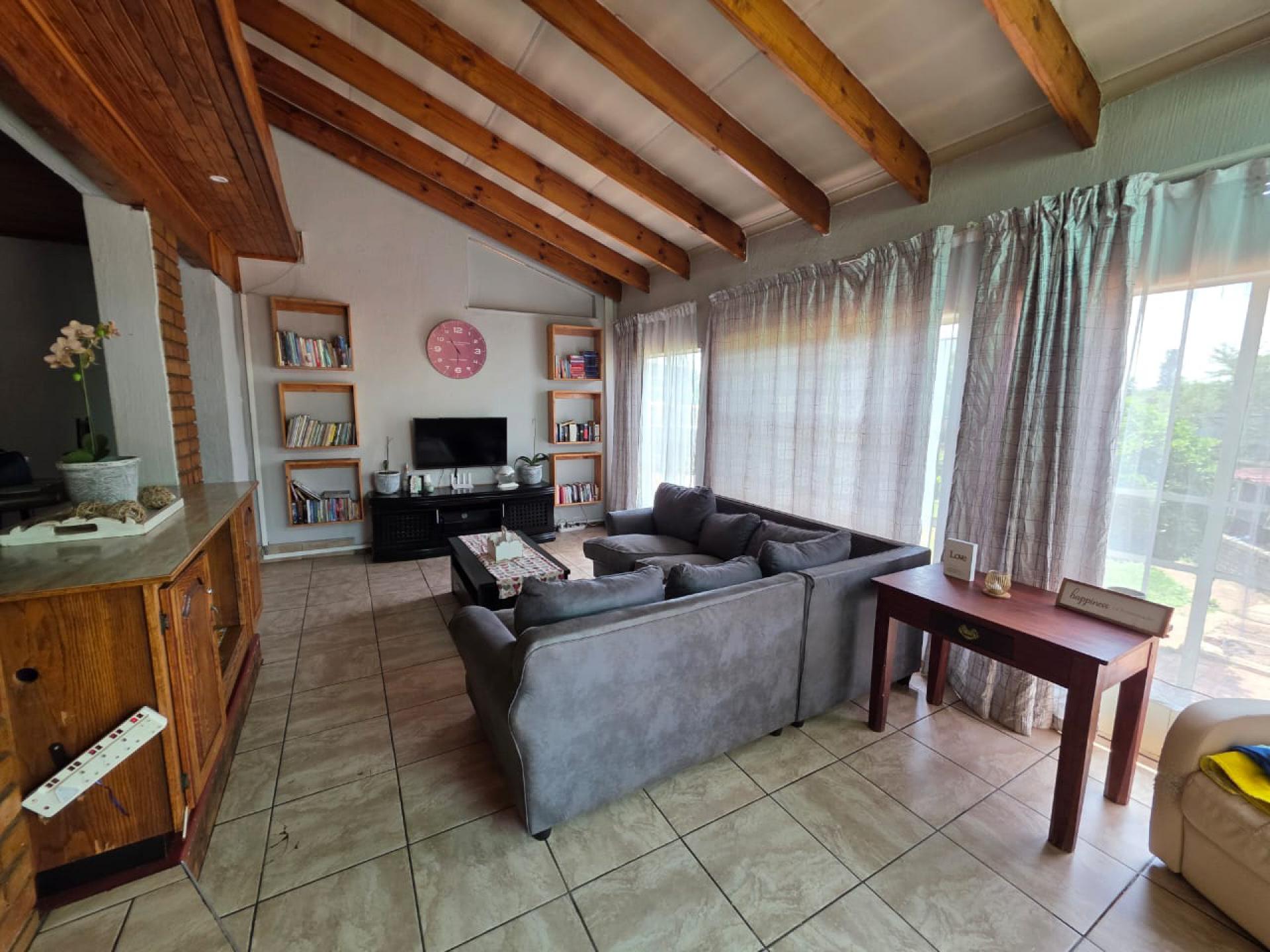  of property in Roodekrans