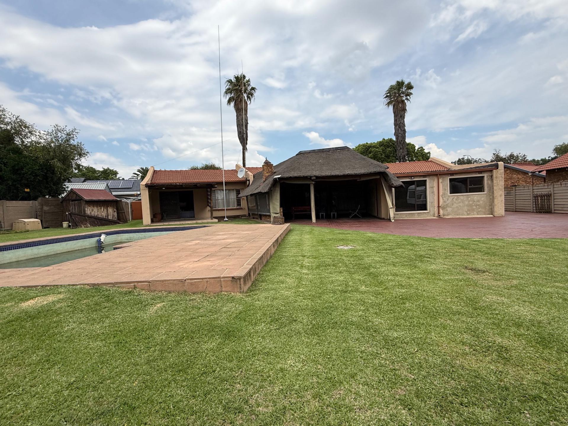  of property in Brackenhurst