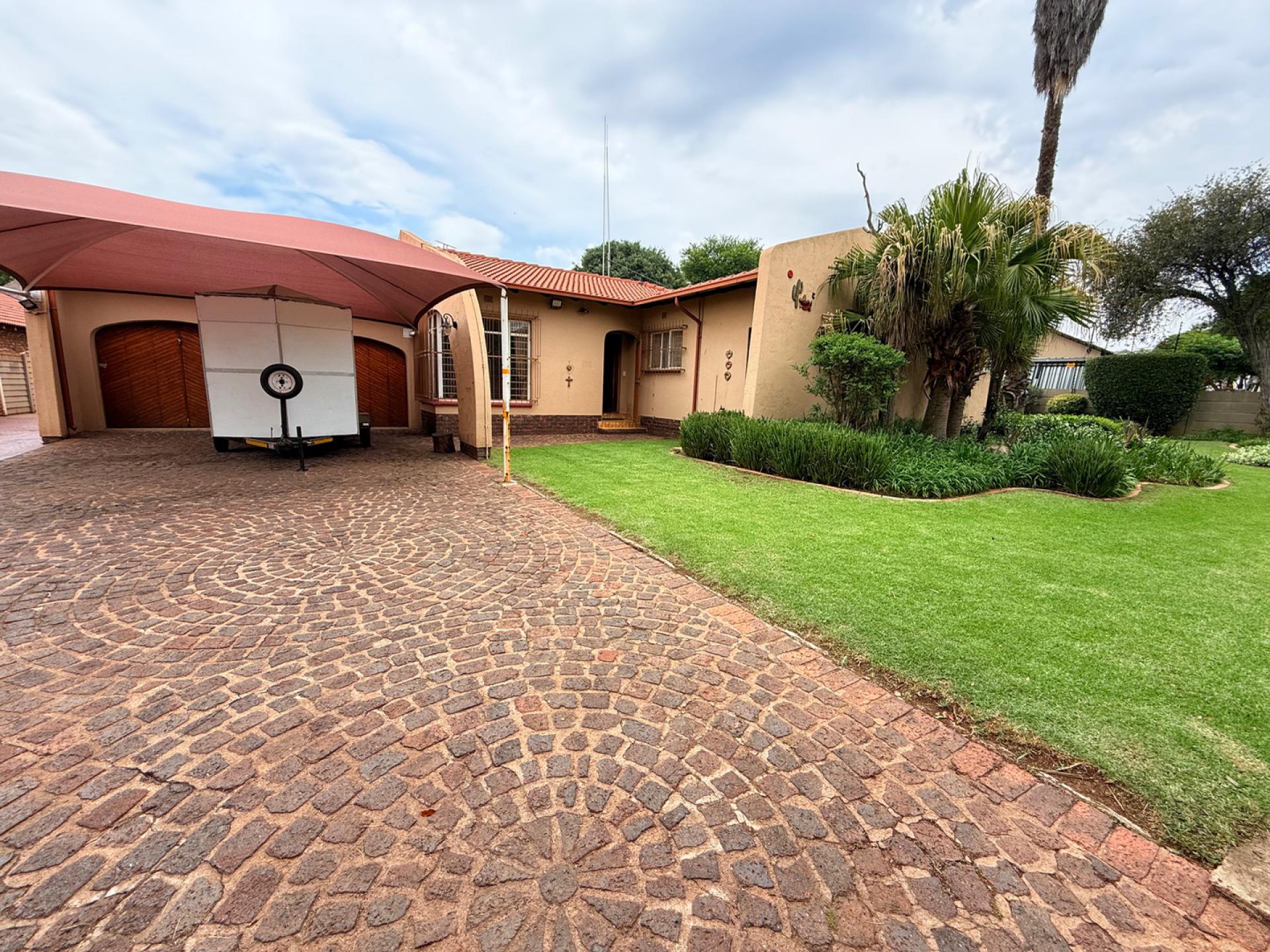  of property in Brackenhurst