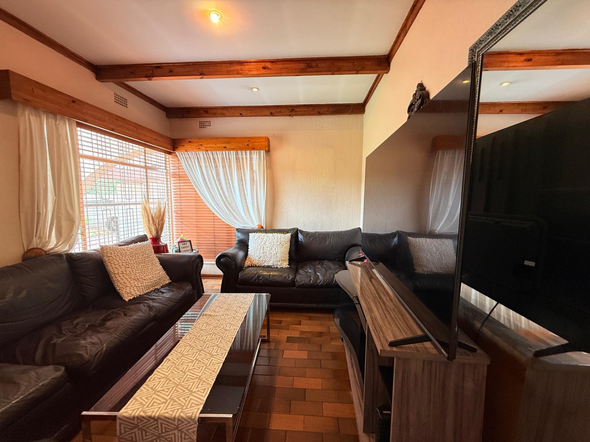  of property in Brackenhurst