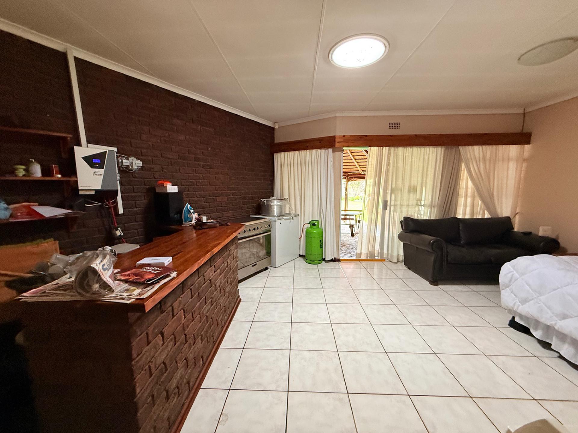  of property in Brackenhurst