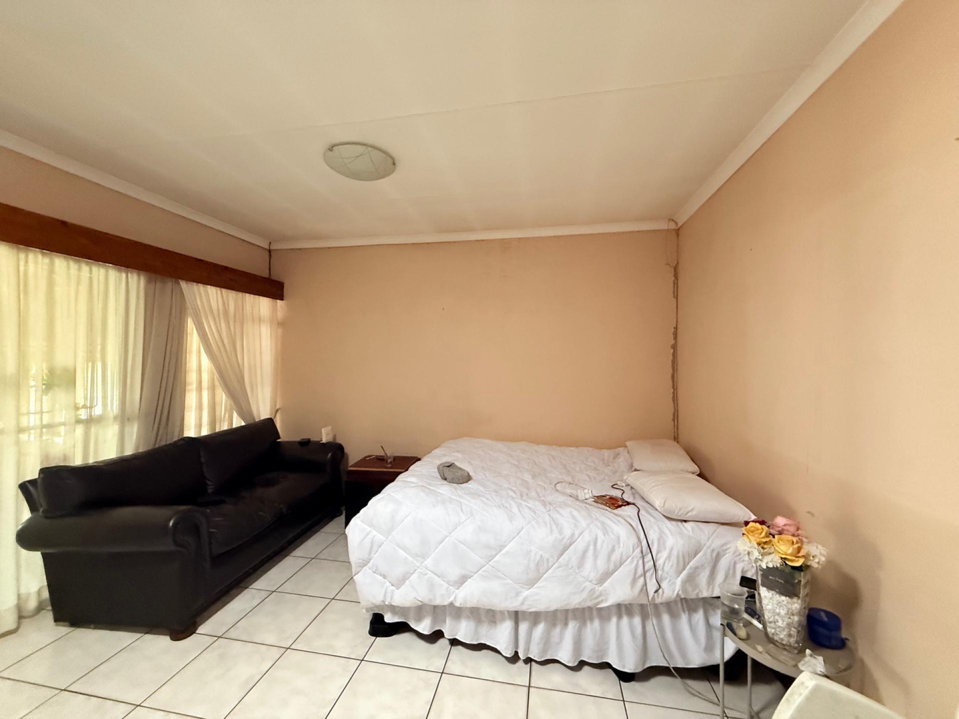  of property in Brackenhurst