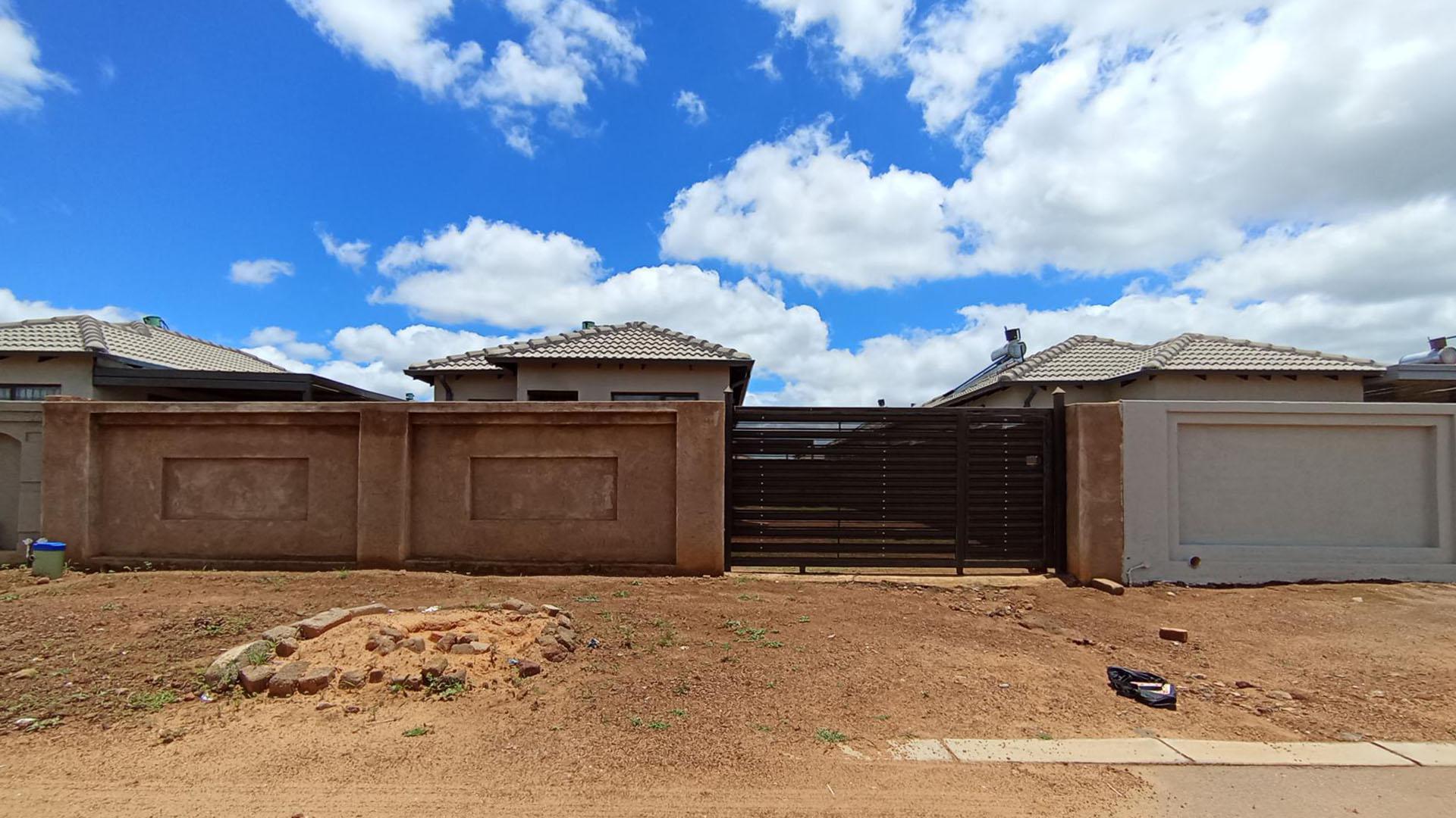 Front View of property in Soshanguve East