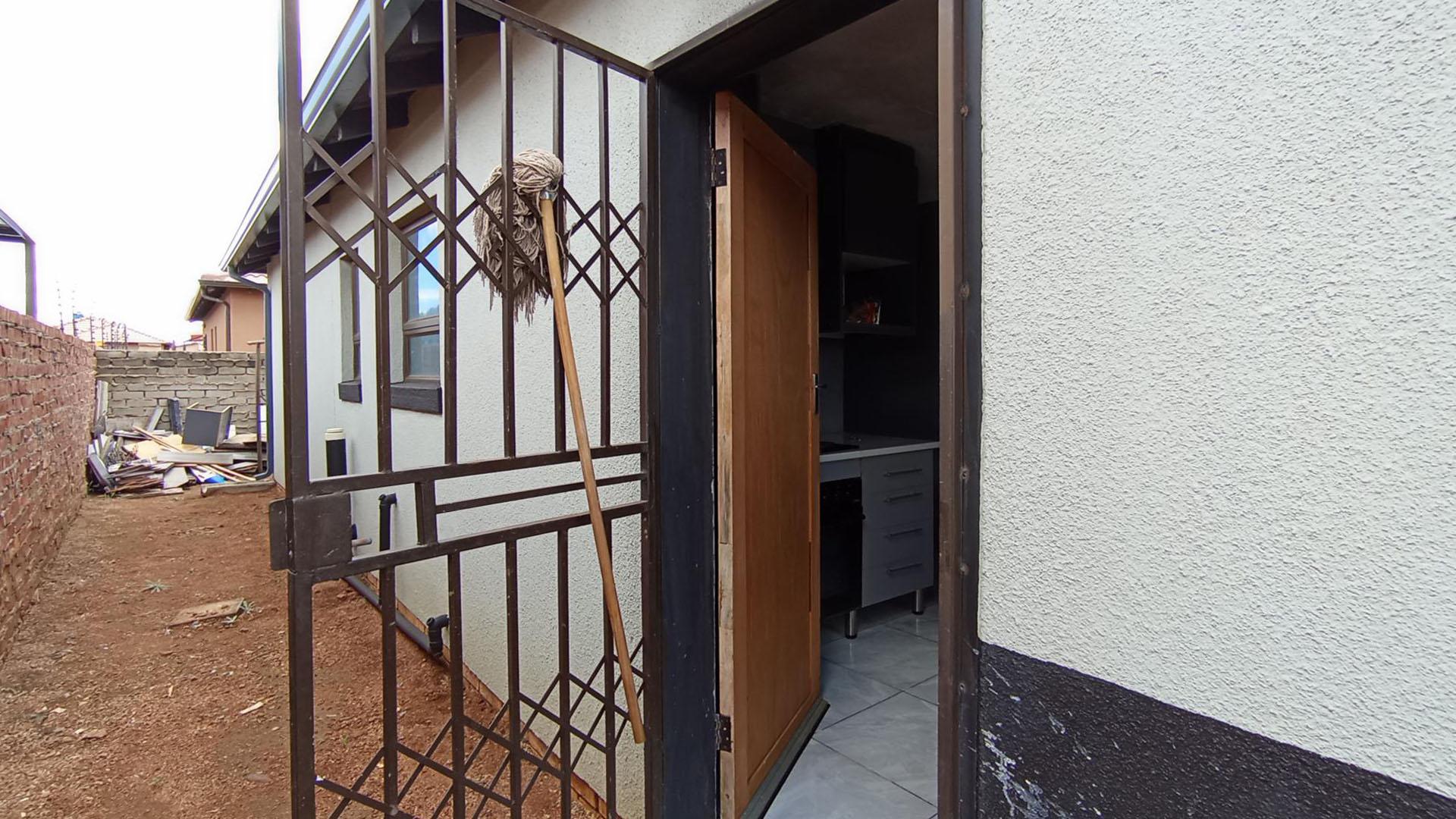 Front View of property in Soshanguve East