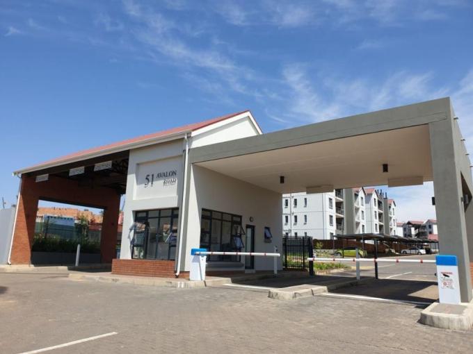 1 Bedroom Apartment for Sale For Sale in Linbro Park A.H. - MR698913