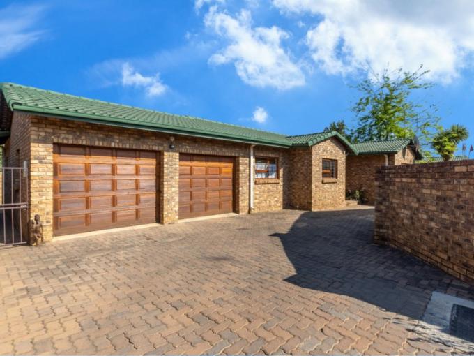 3 Bedroom House for Sale For Sale in Randpark Ridge - MR698952