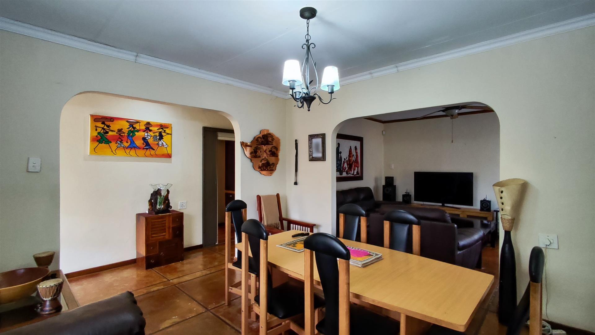 Dining Room - 20 square meters of property in Meyerton