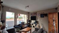 Lounges - 21 square meters of property in Radiokop