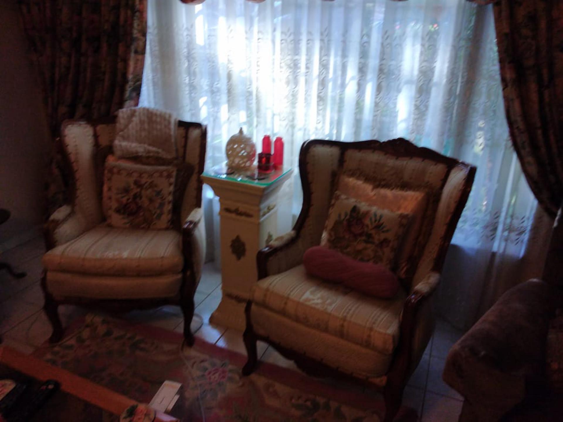  of property in Aviary Hill