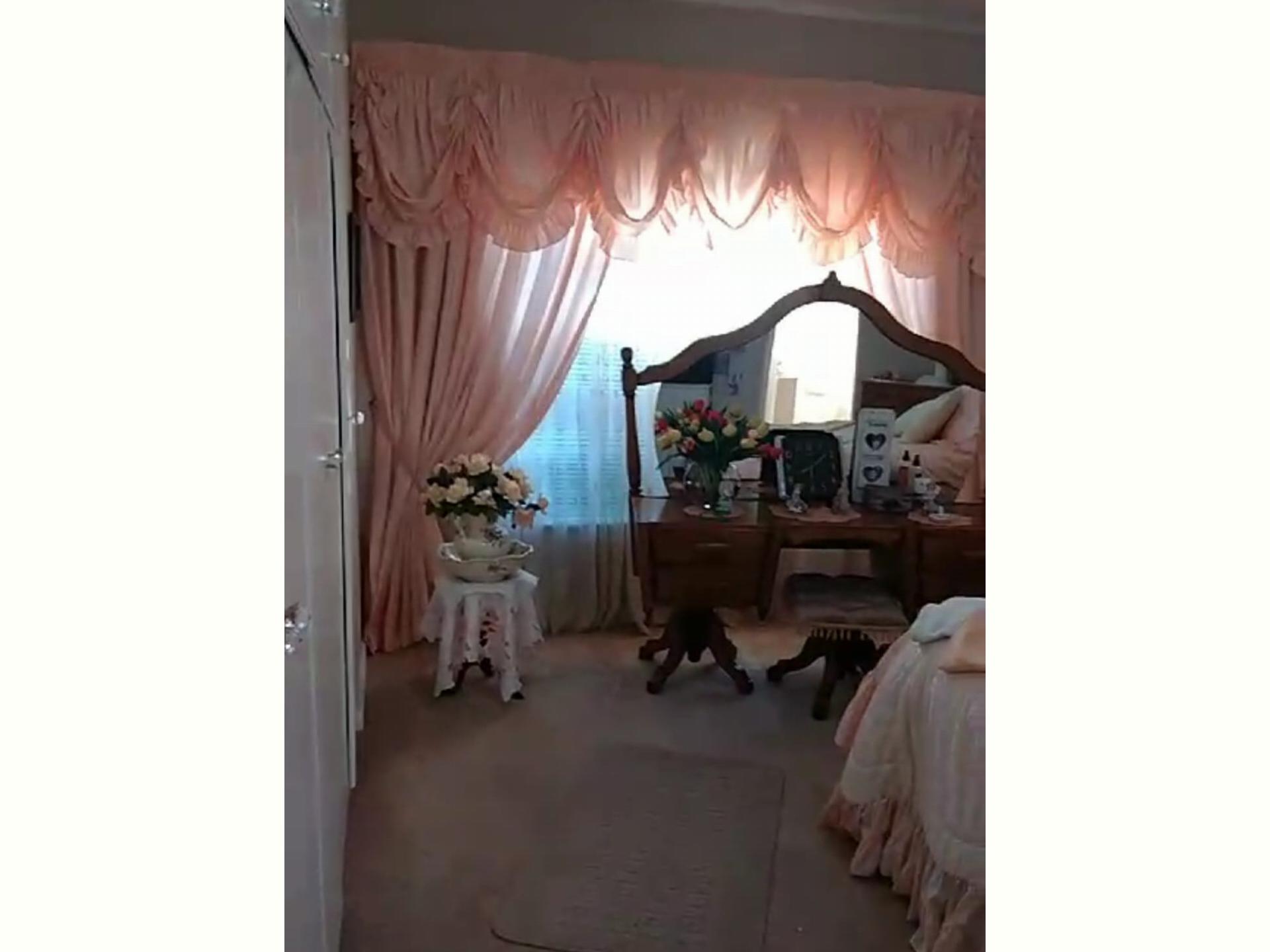 of property in Aviary Hill