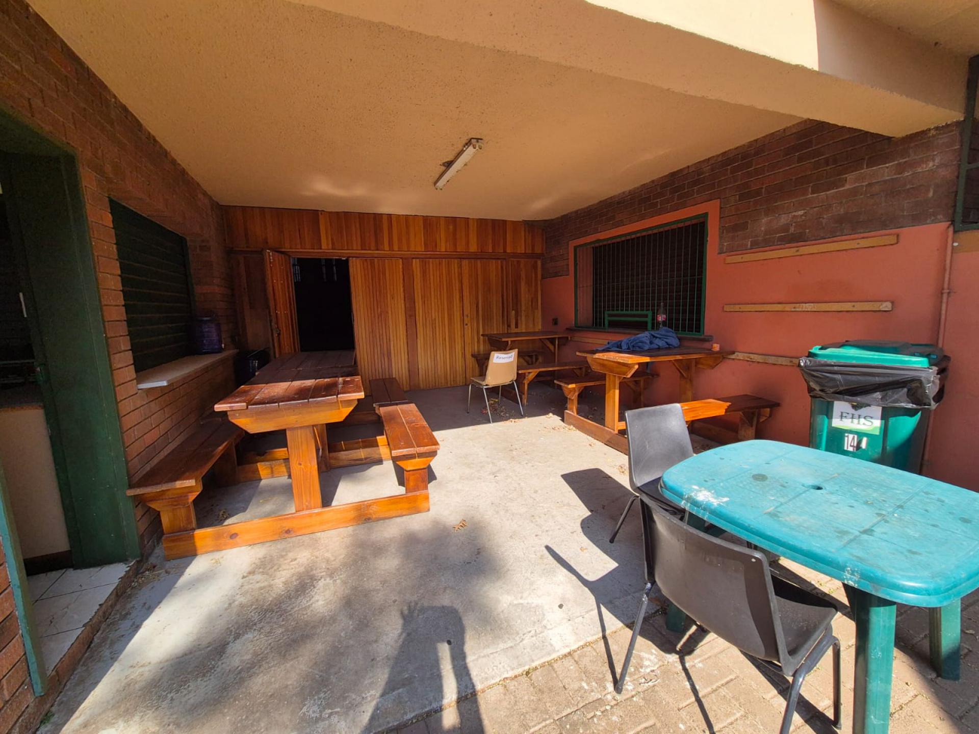  of property in Sunnyridge 