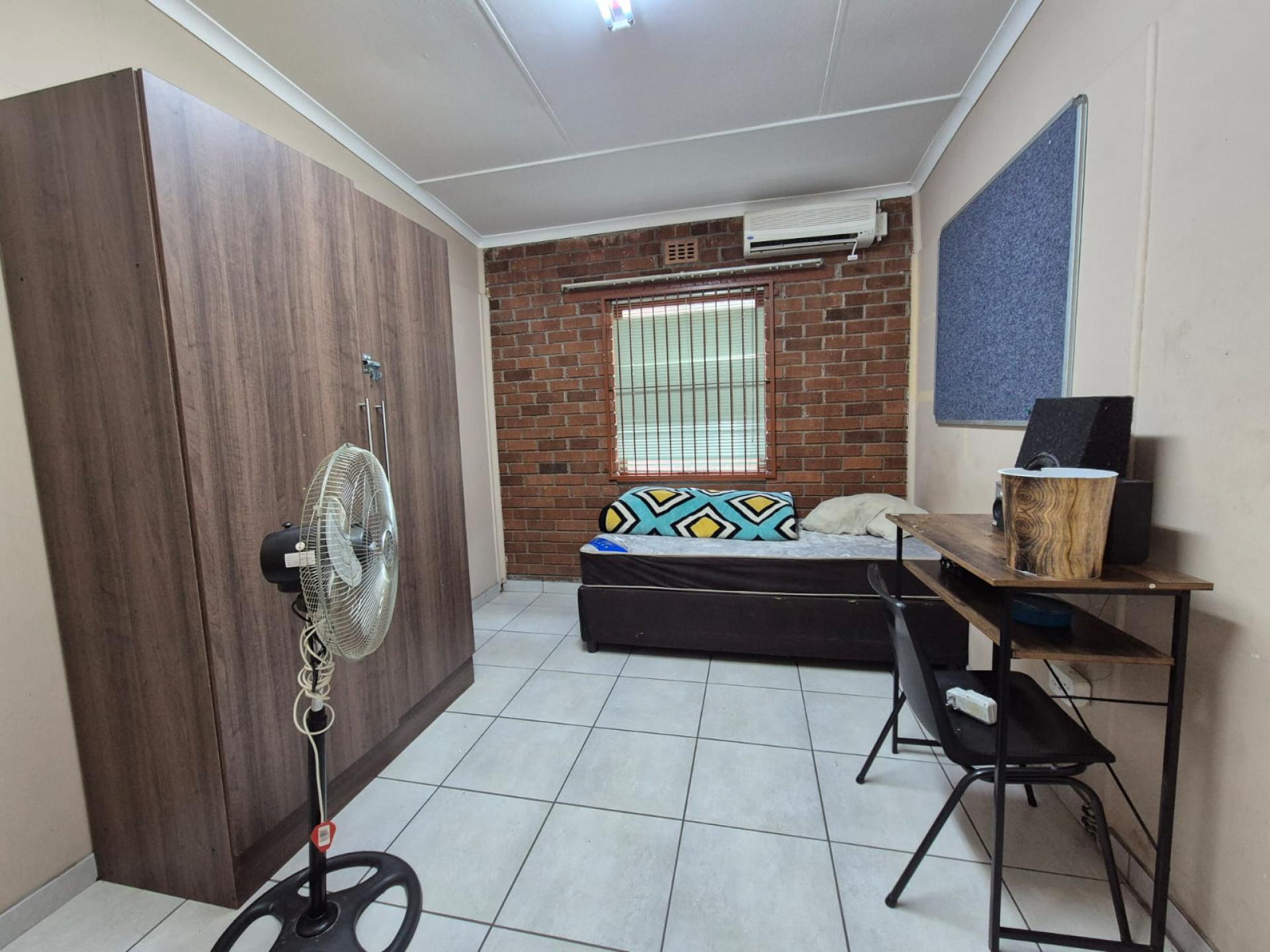  of property in Sunnyridge 