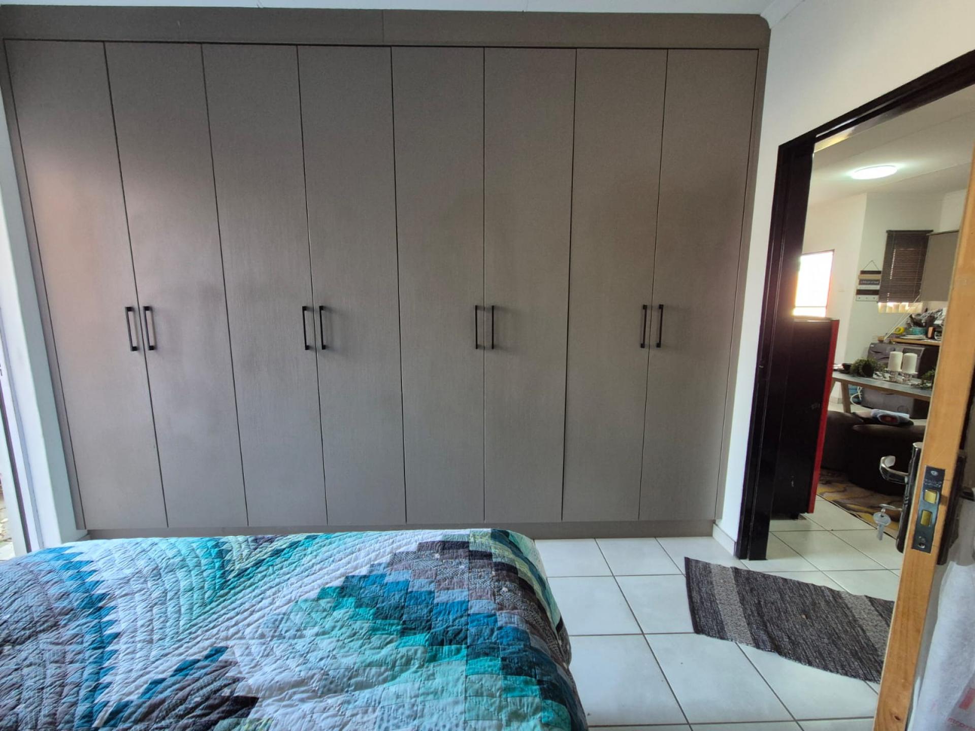  of property in Sunnyridge 