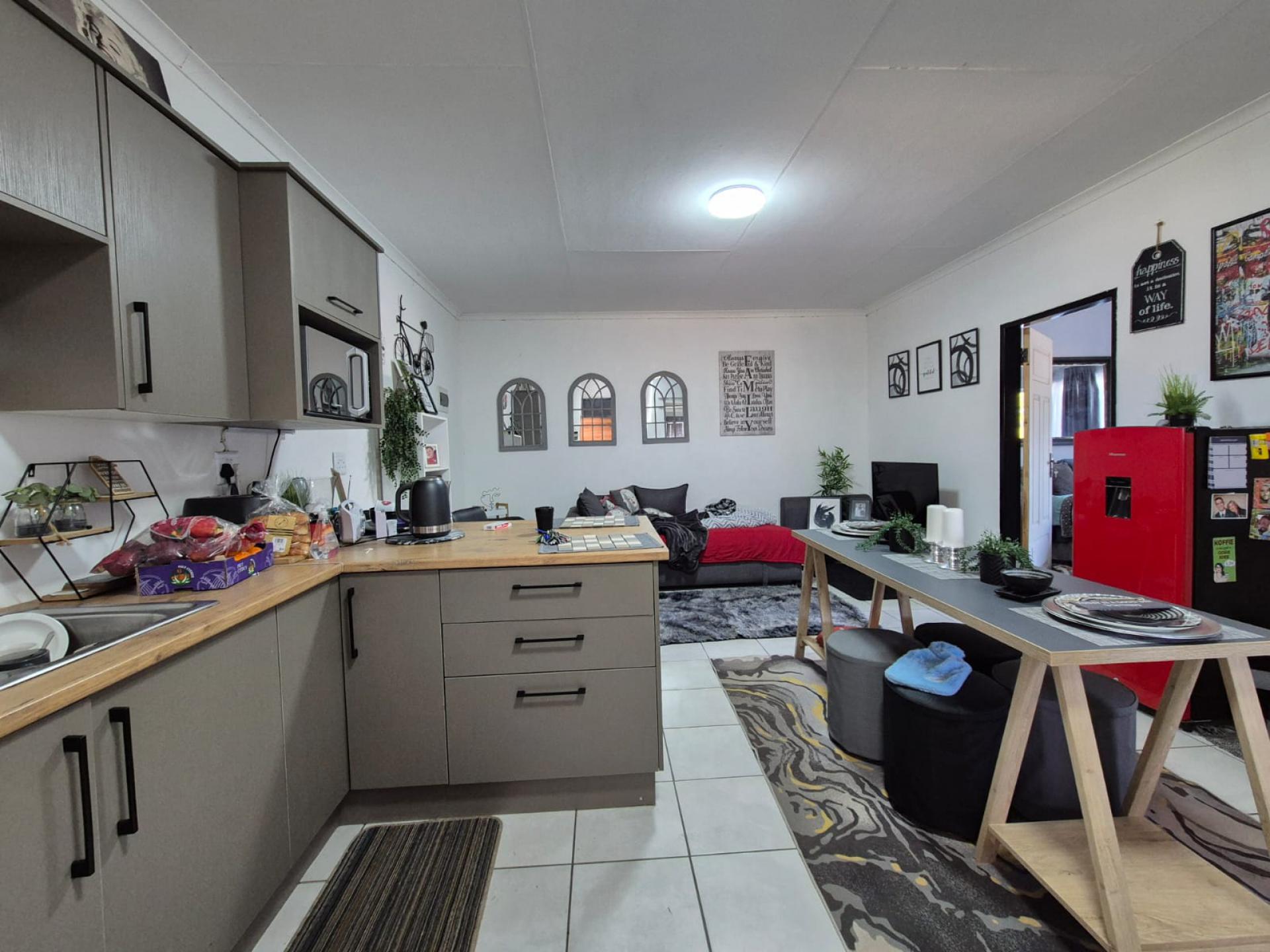  of property in Sunnyridge 