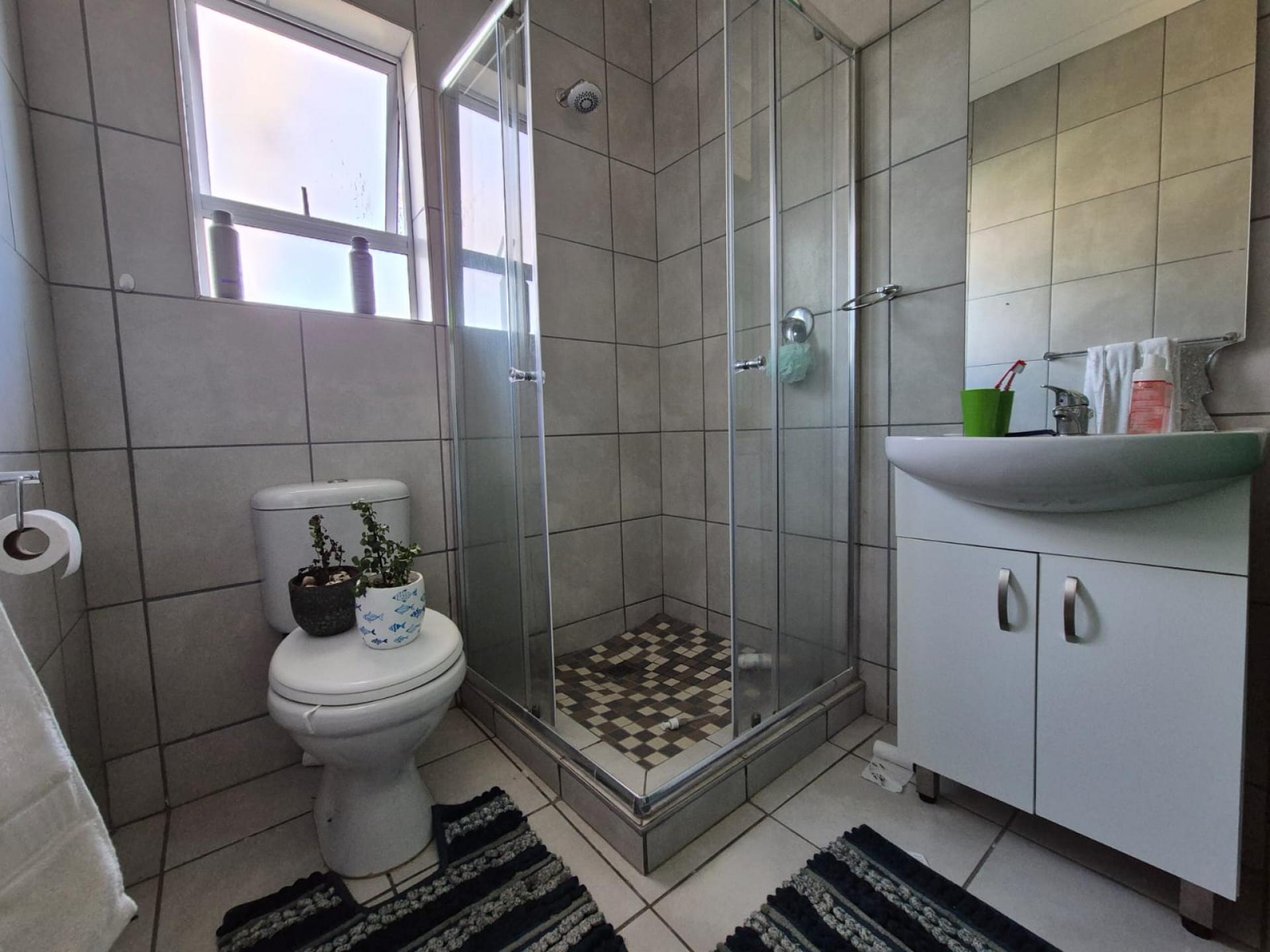  of property in Sunnyridge 