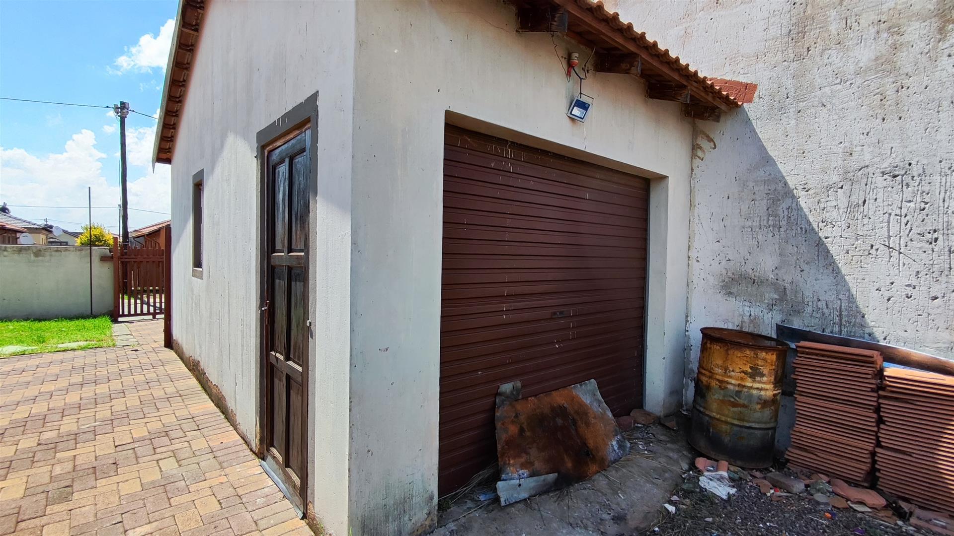 Backyard of property in Golden Gardens