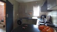 Kitchen - 7 square meters of property in Montana Tuine