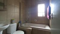 Bathroom 1 - 5 square meters of property in Montana Tuine