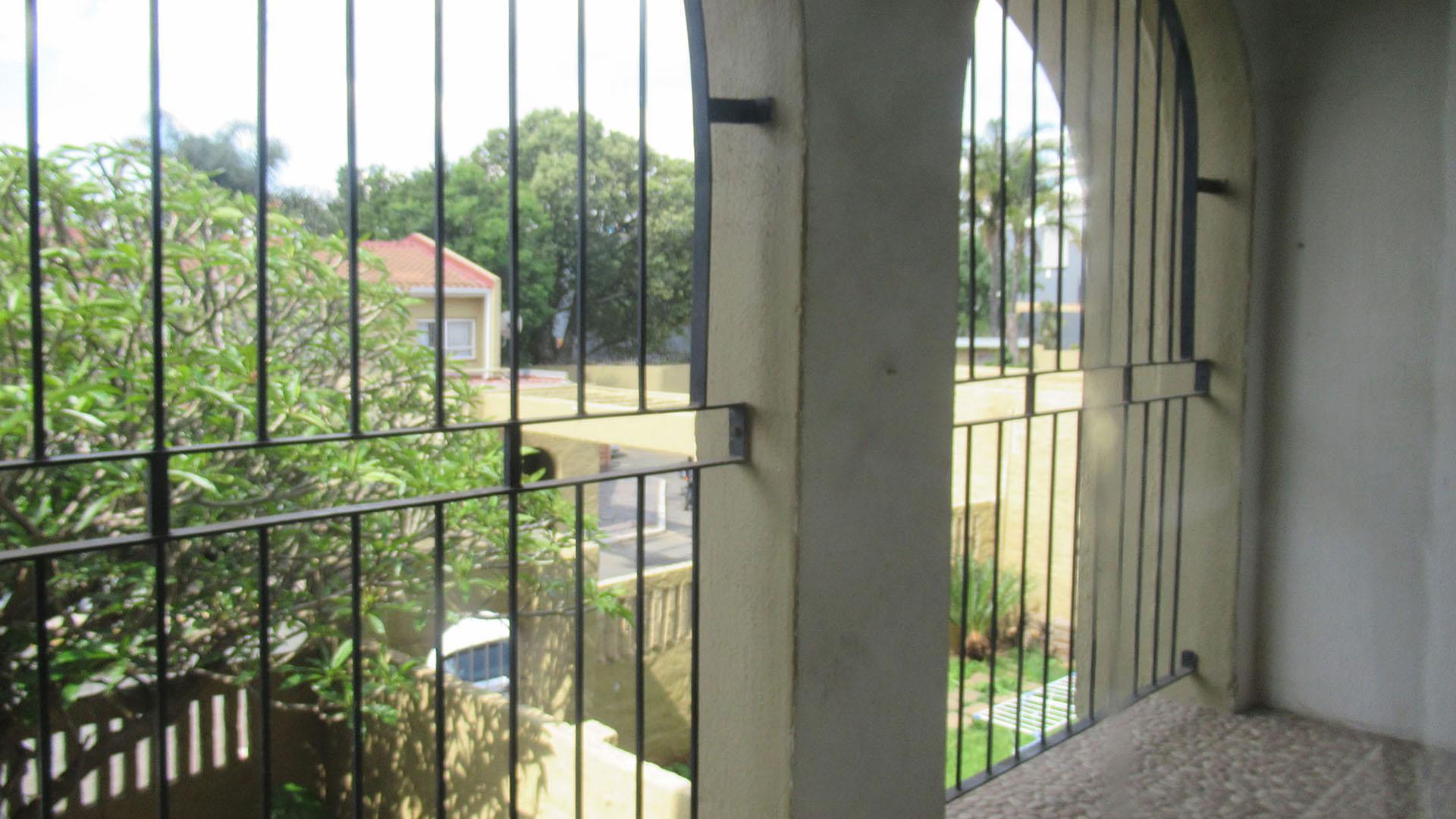 Balcony - 5 square meters of property in Blackheath - JHB