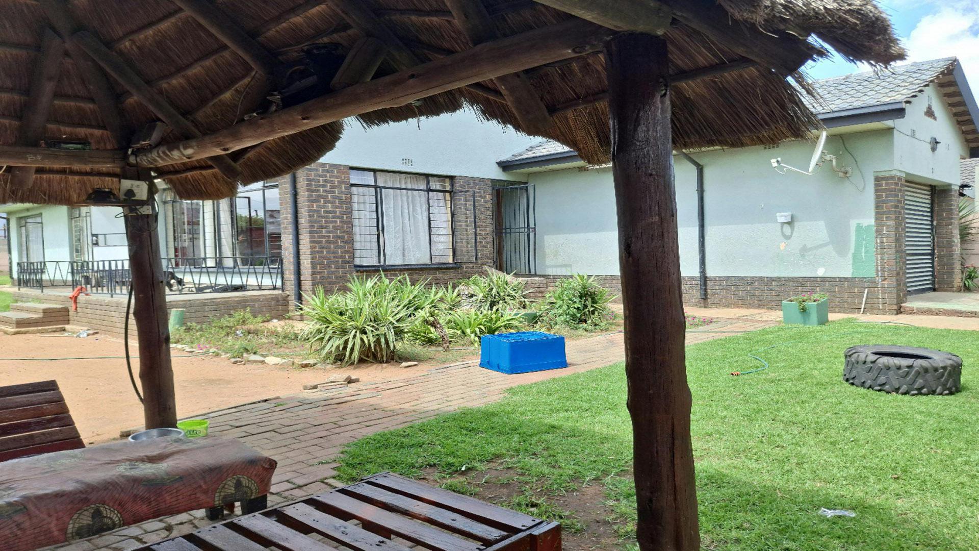 Backyard of property in Roodepoort