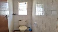 Bathroom 1 of property in Roodepoort