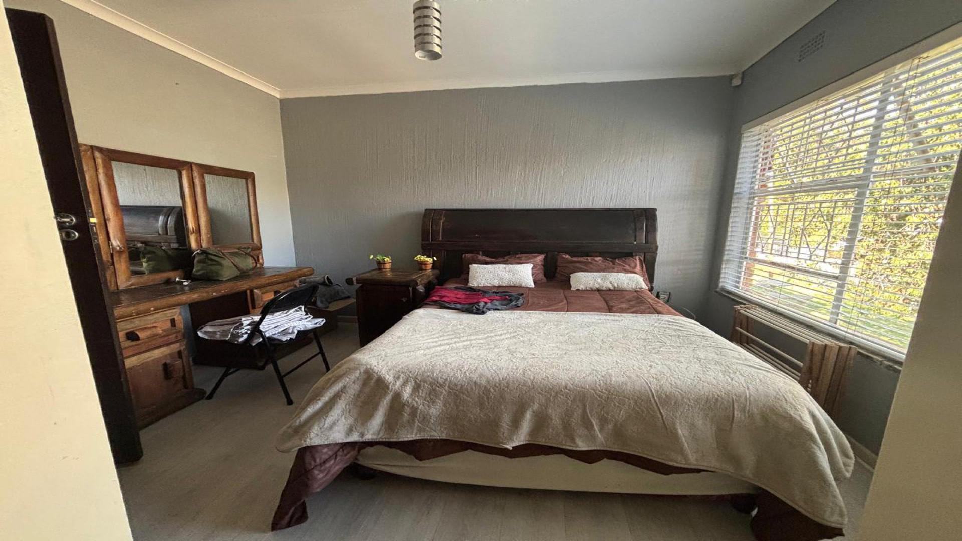 Bed Room 3 of property in Glenvista