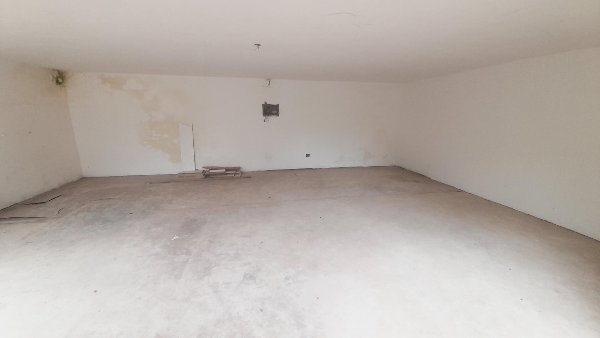 Spaces of property in Kosmos