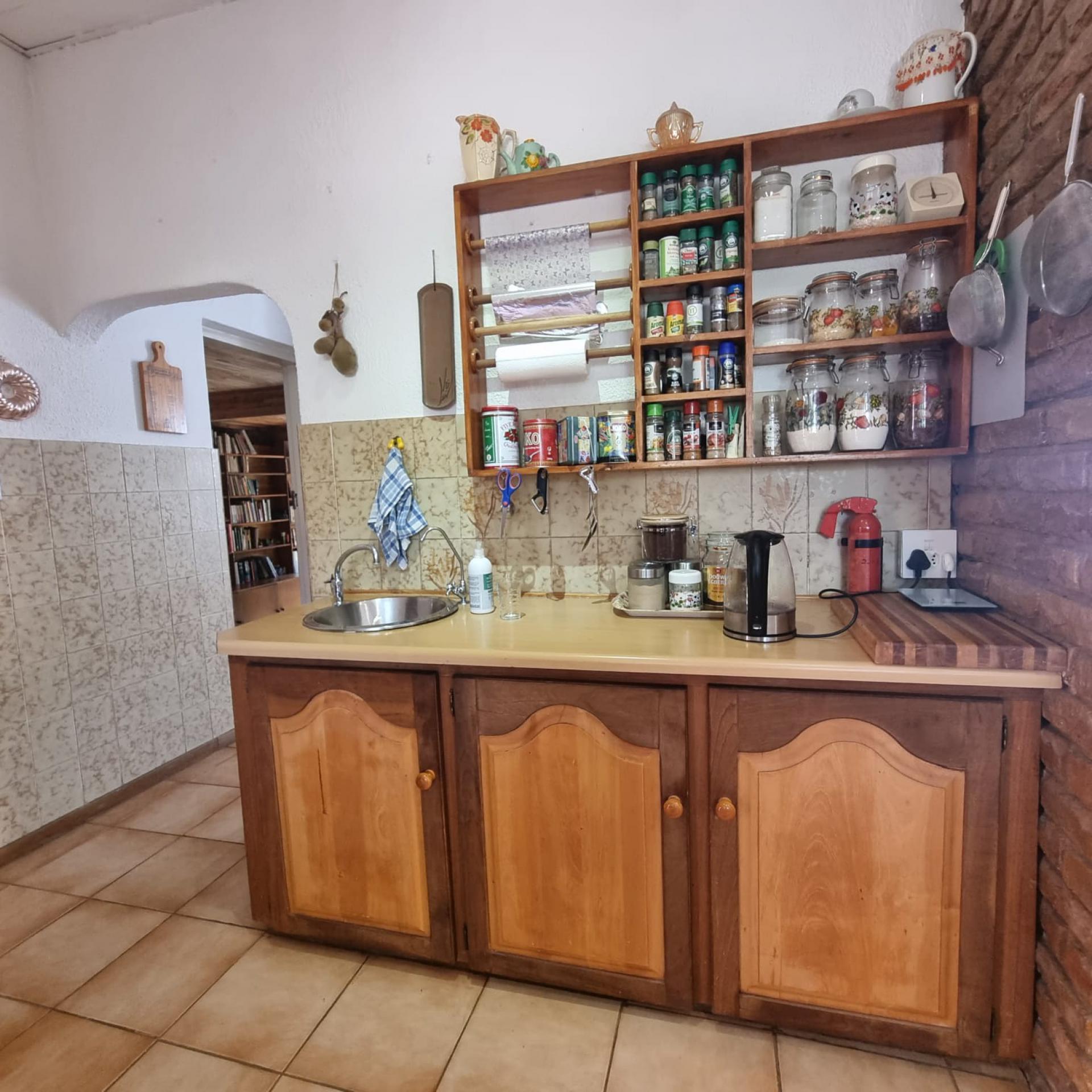  of property in Bendor