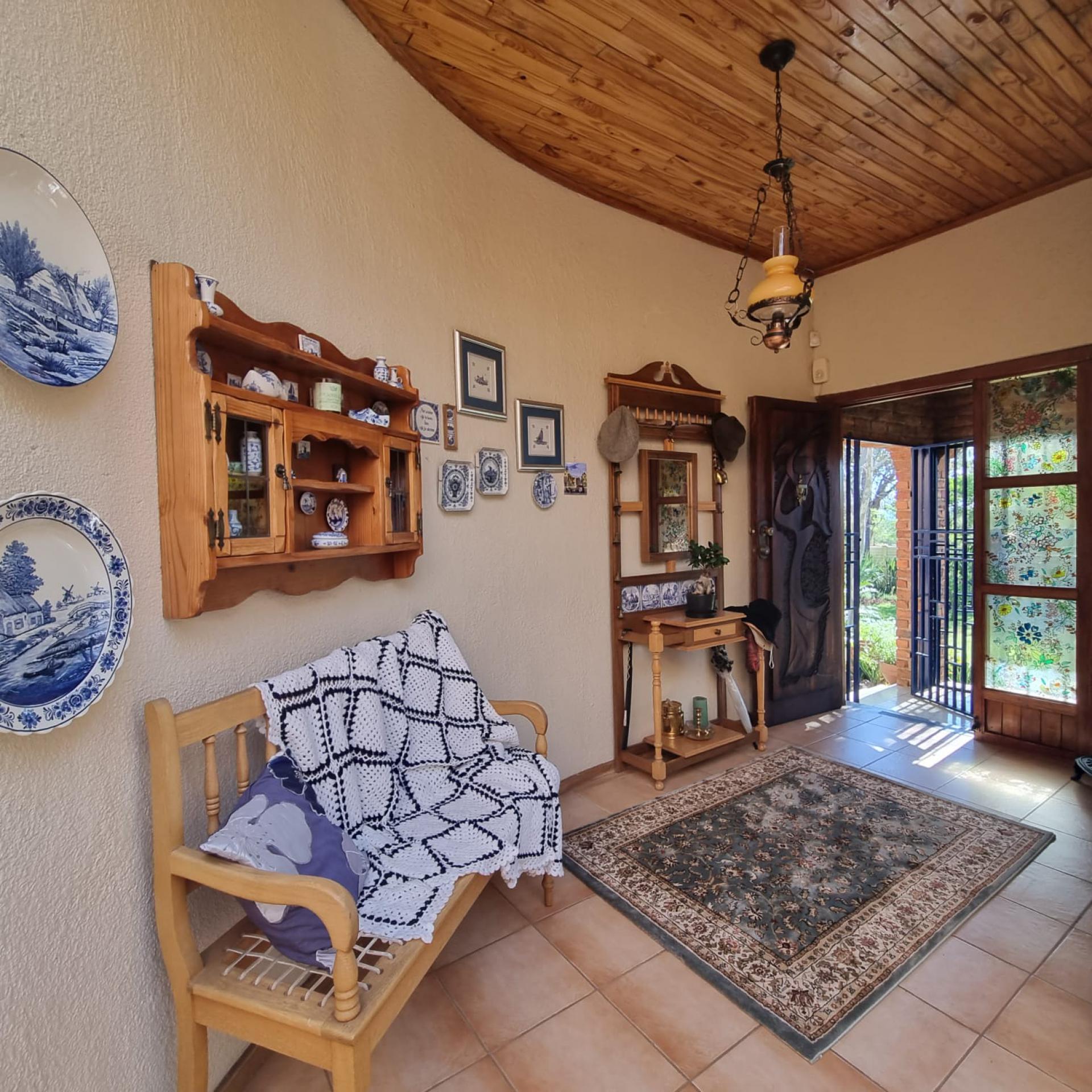  of property in Bendor