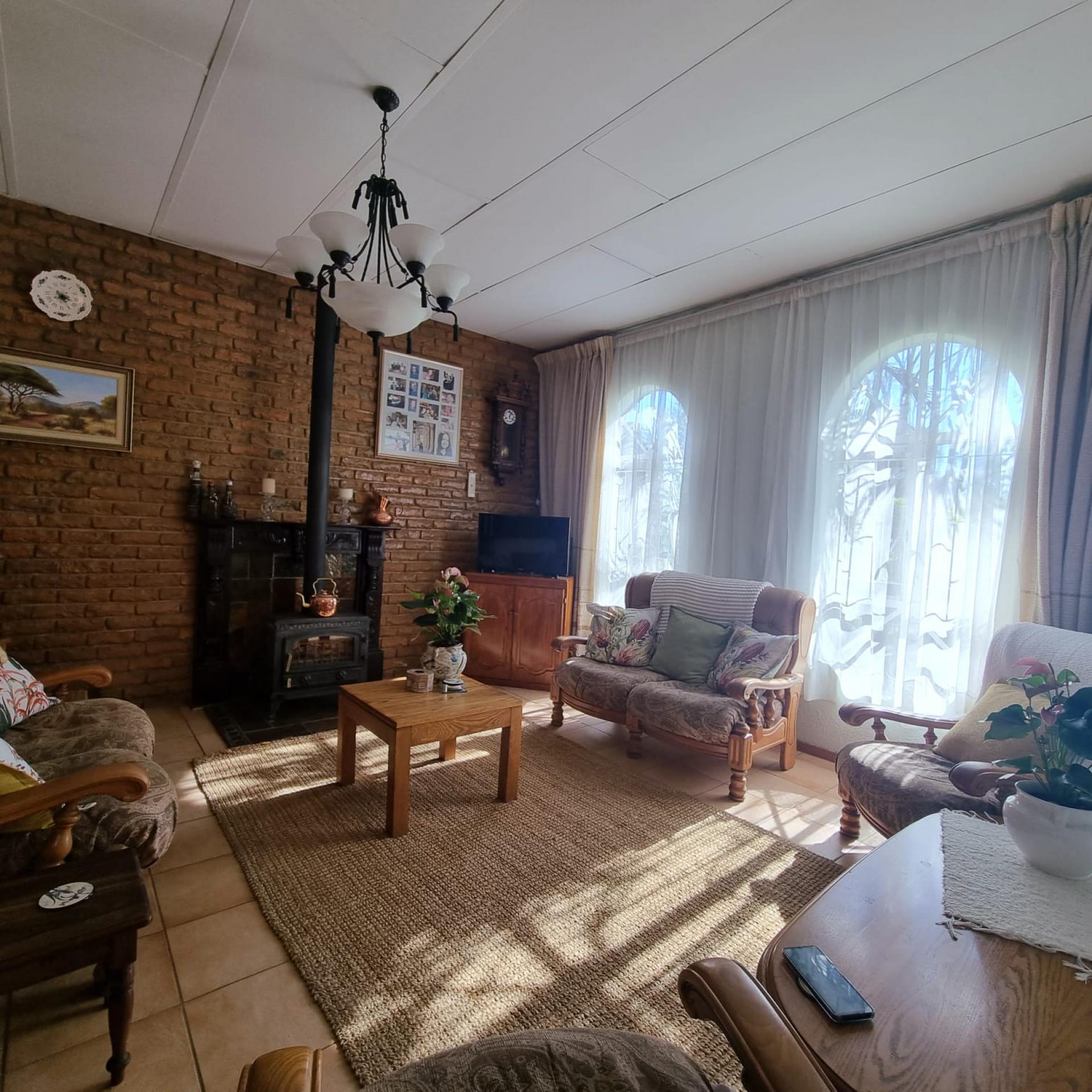  of property in Bendor