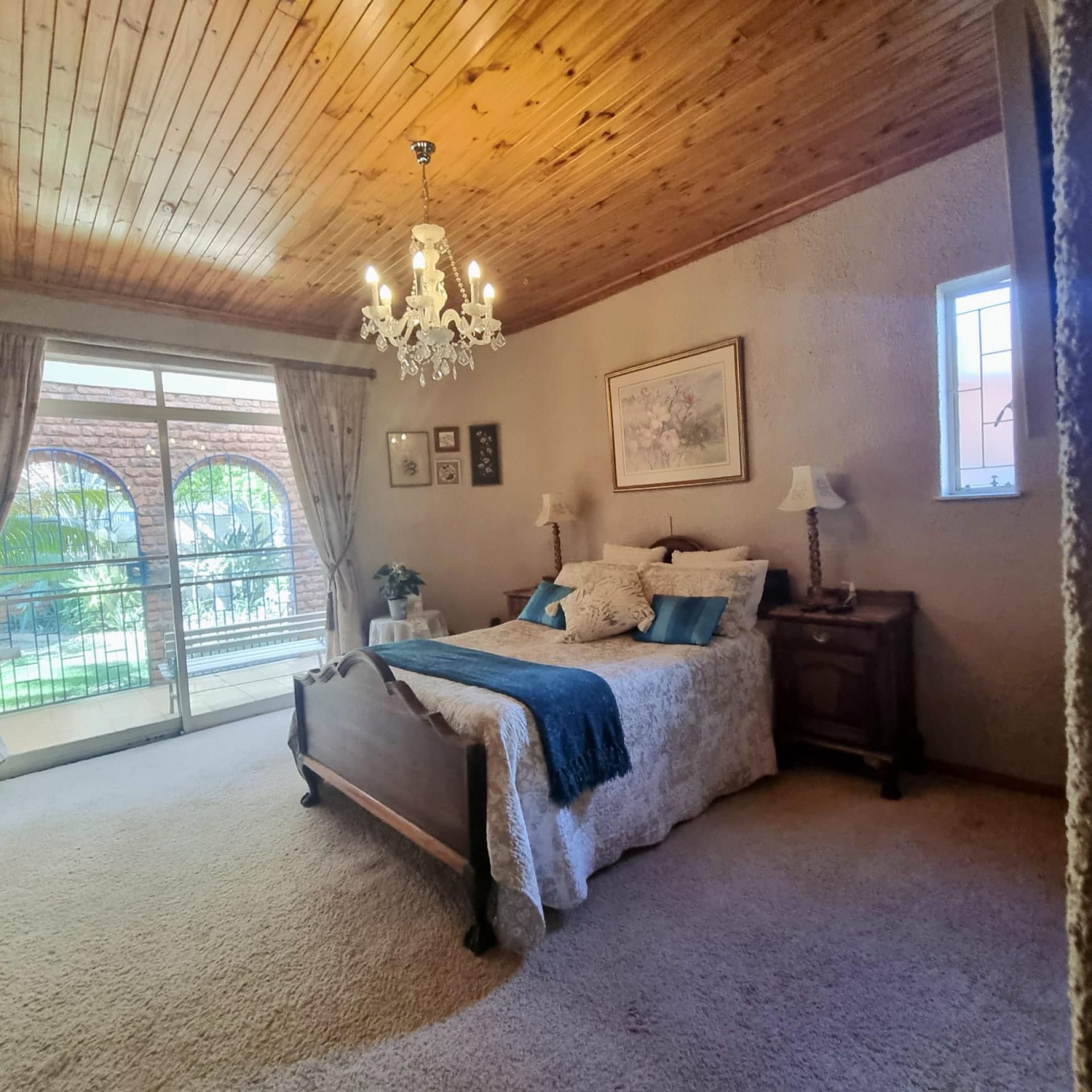  of property in Bendor