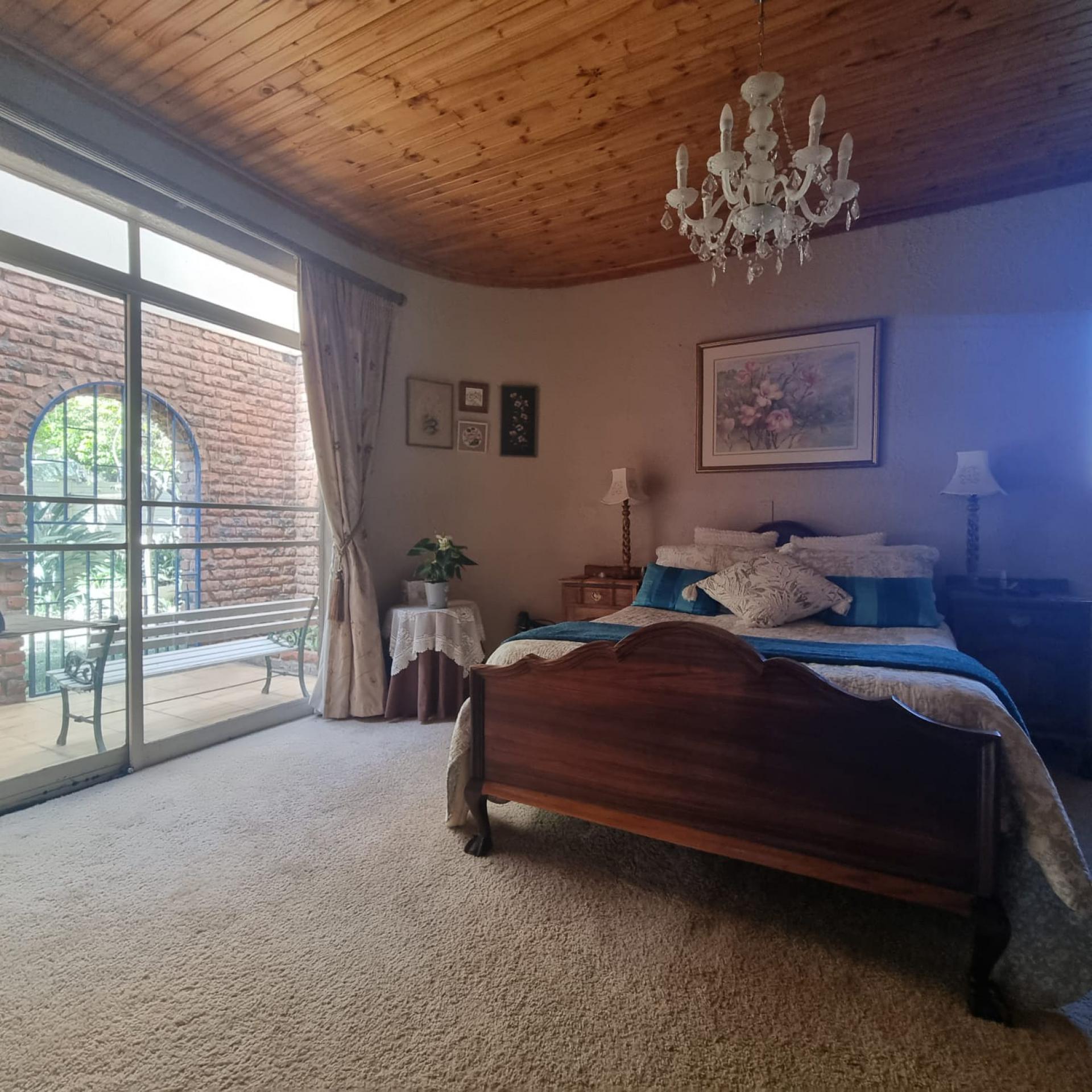  of property in Bendor