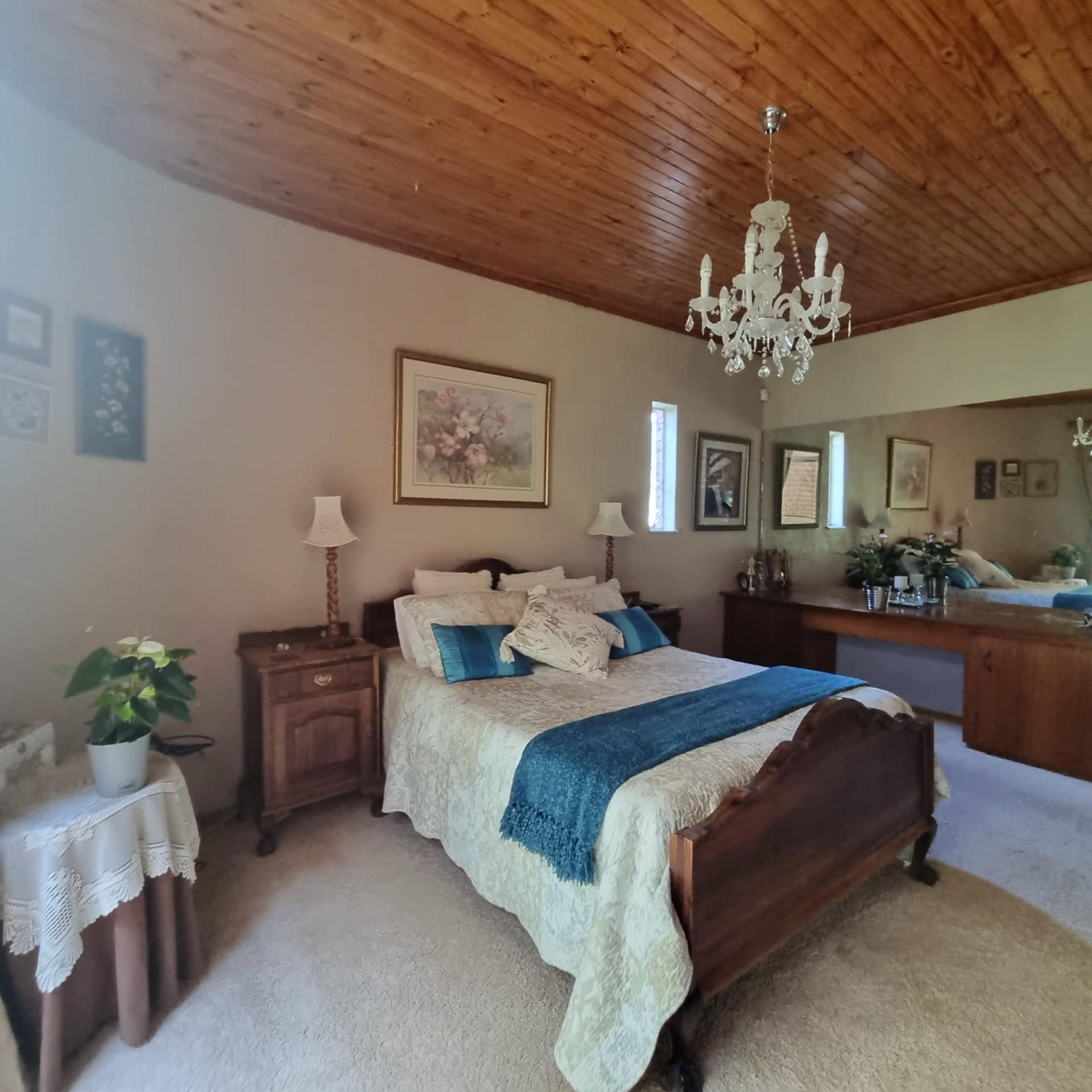  of property in Bendor