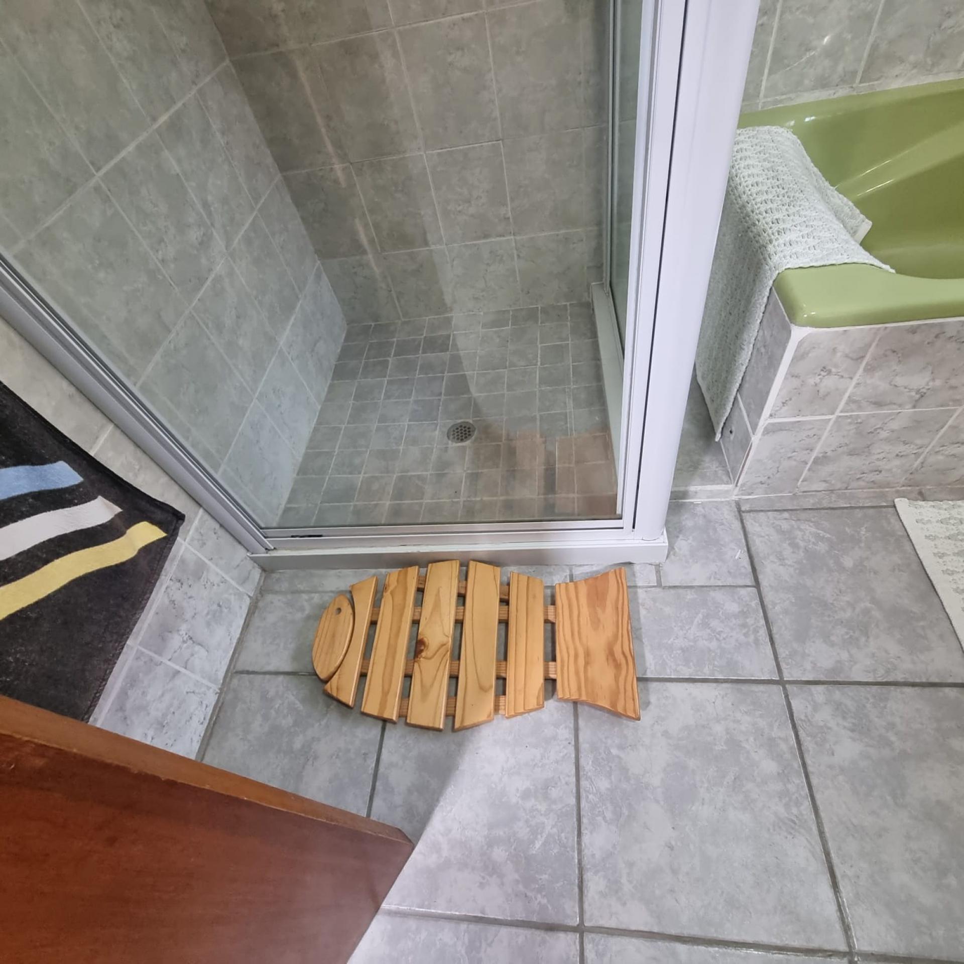  of property in Bendor