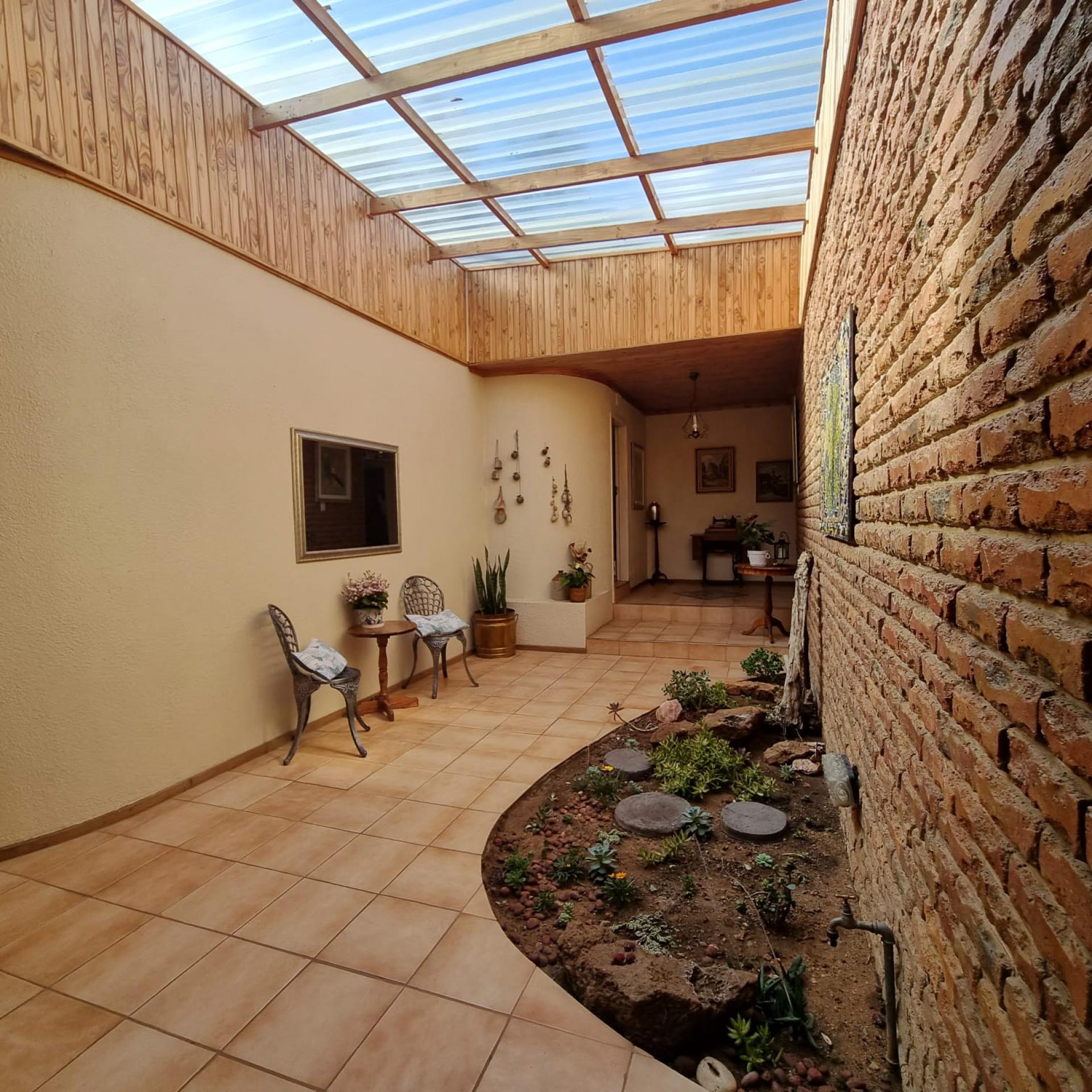  of property in Bendor