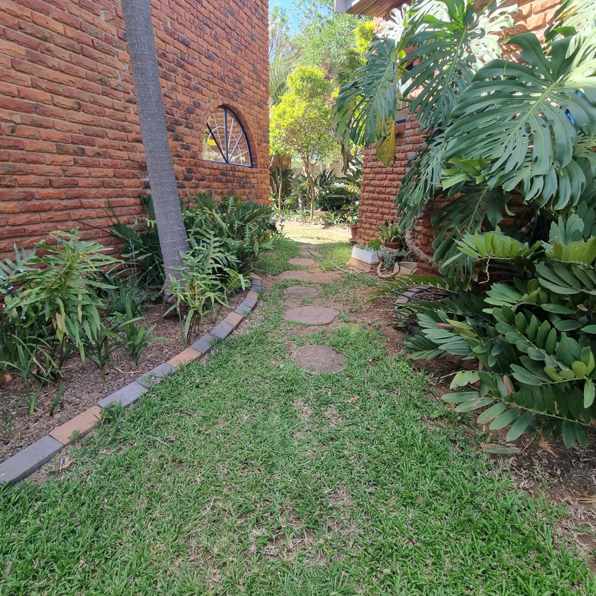  of property in Bendor