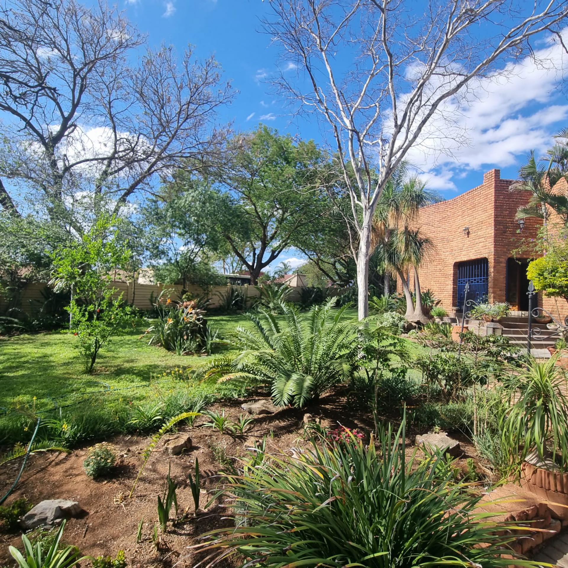  of property in Bendor