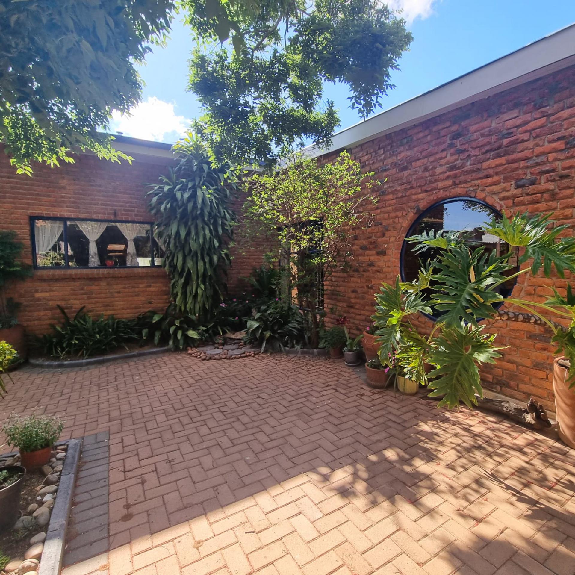  of property in Bendor