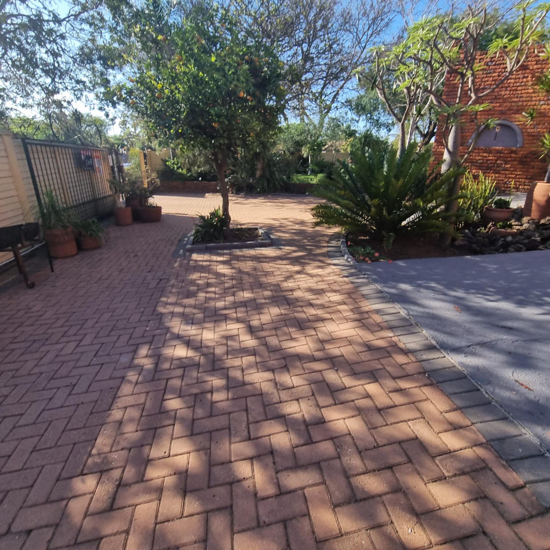  of property in Bendor