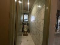  of property in Die Hoewes