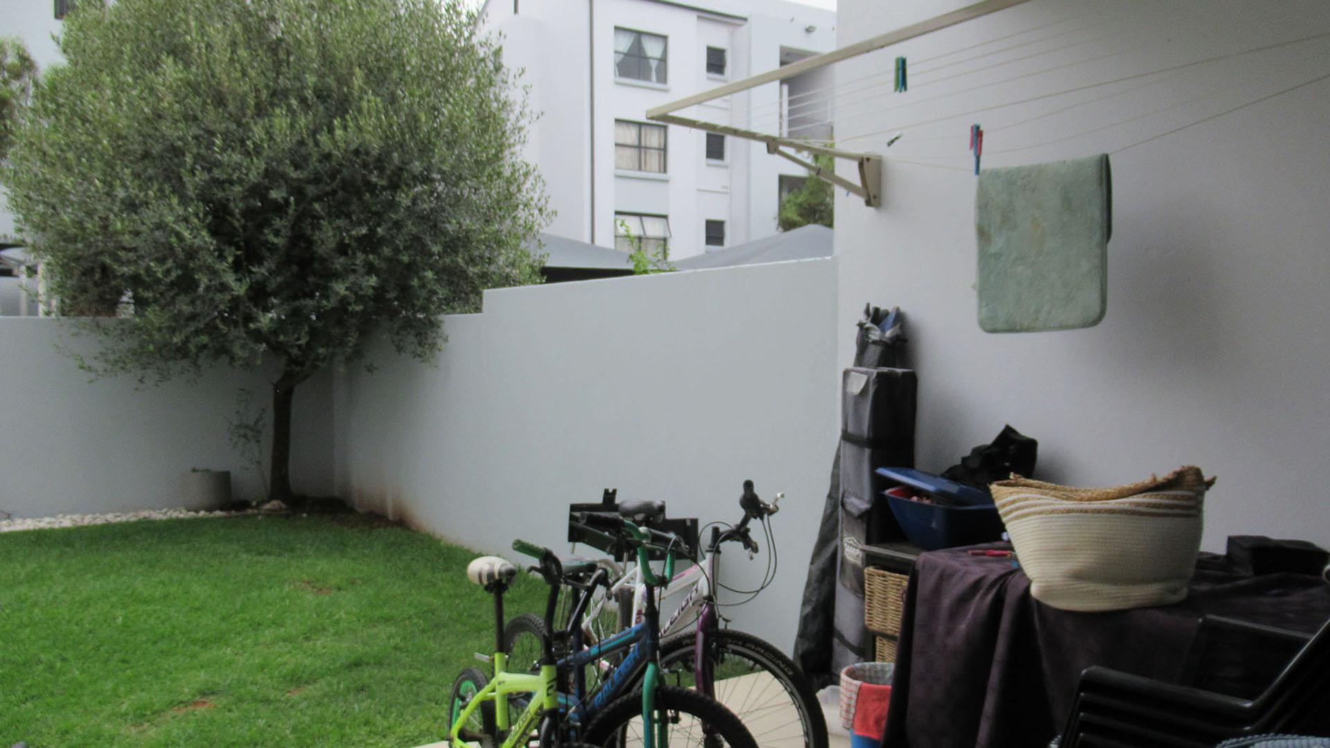 Patio - 13 square meters of property in Greenstone Hill