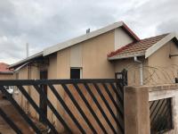  of property in Rosslyn