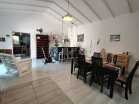  of property in Oakdene