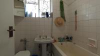 Bathroom 1 - 5 square meters of property in Queenswood