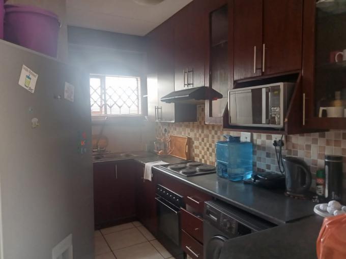 2 Bedroom Simplex for Sale and to Rent For Sale in Emalahleni (Witbank)  - MR699116