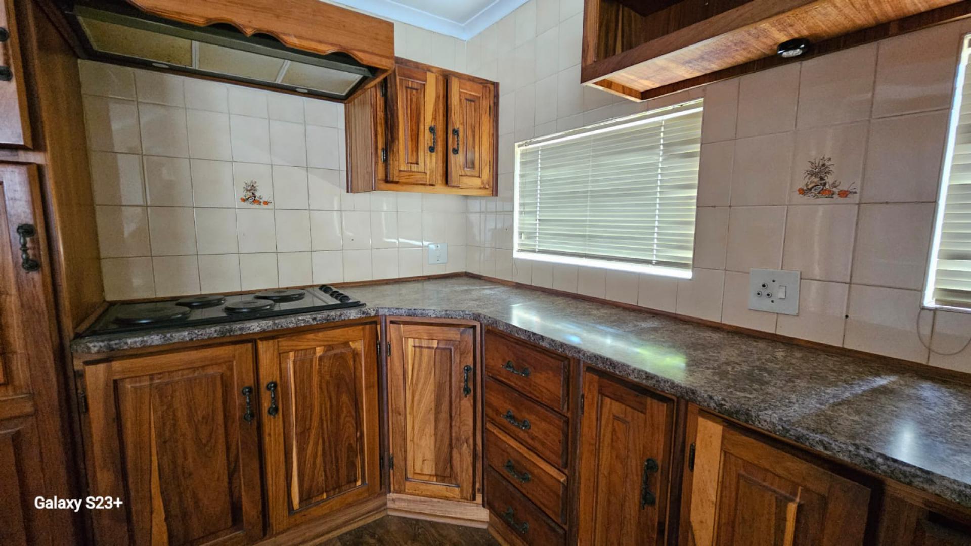 Kitchen of property in Kilner park