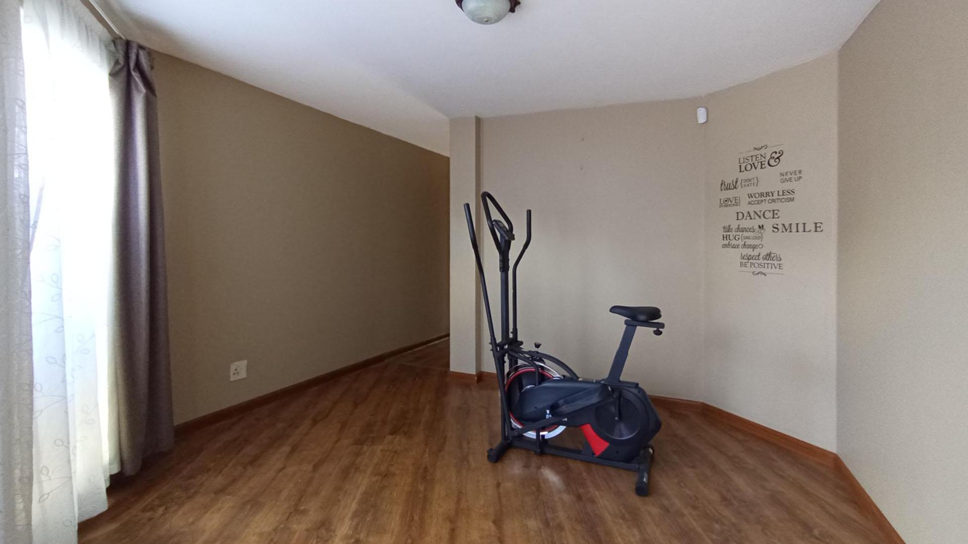 Spaces - 57 square meters of property in Kilner park